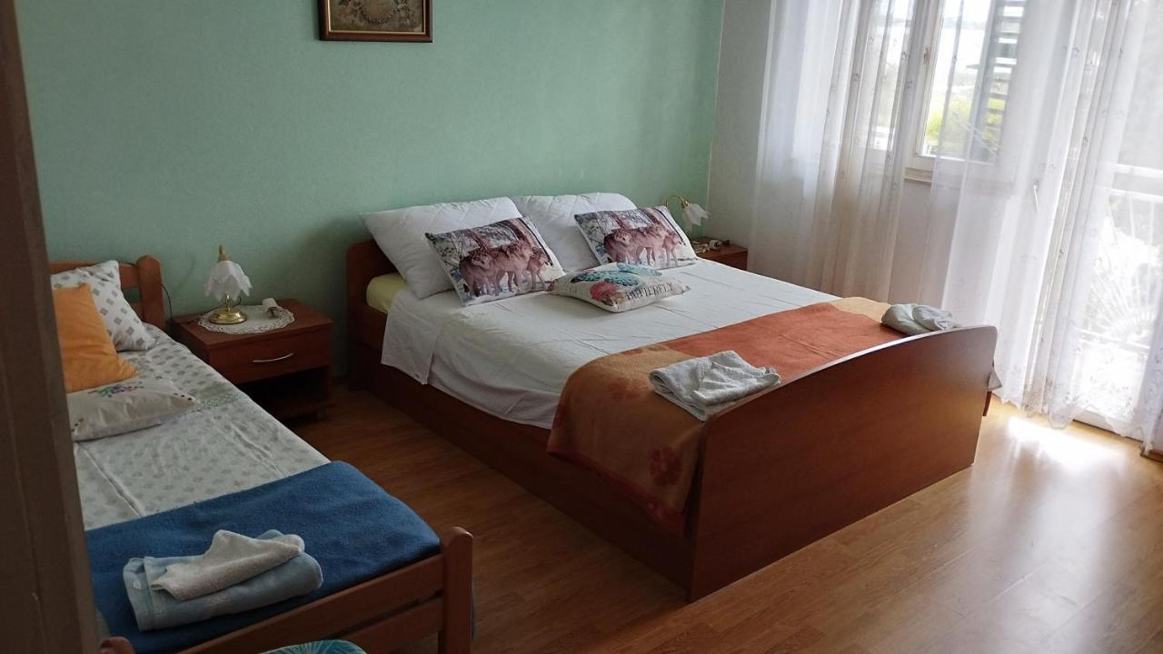 מלון שיבניק Apartman Palme מראה חיצוני תמונה