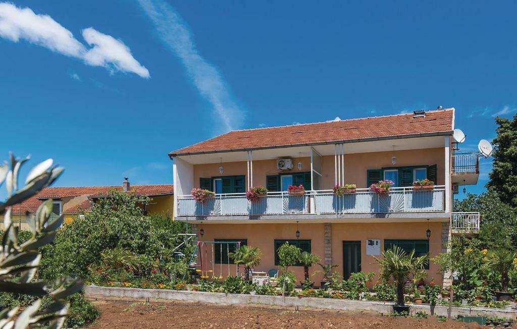 מלון שיבניק Apartman Palme מראה חיצוני תמונה