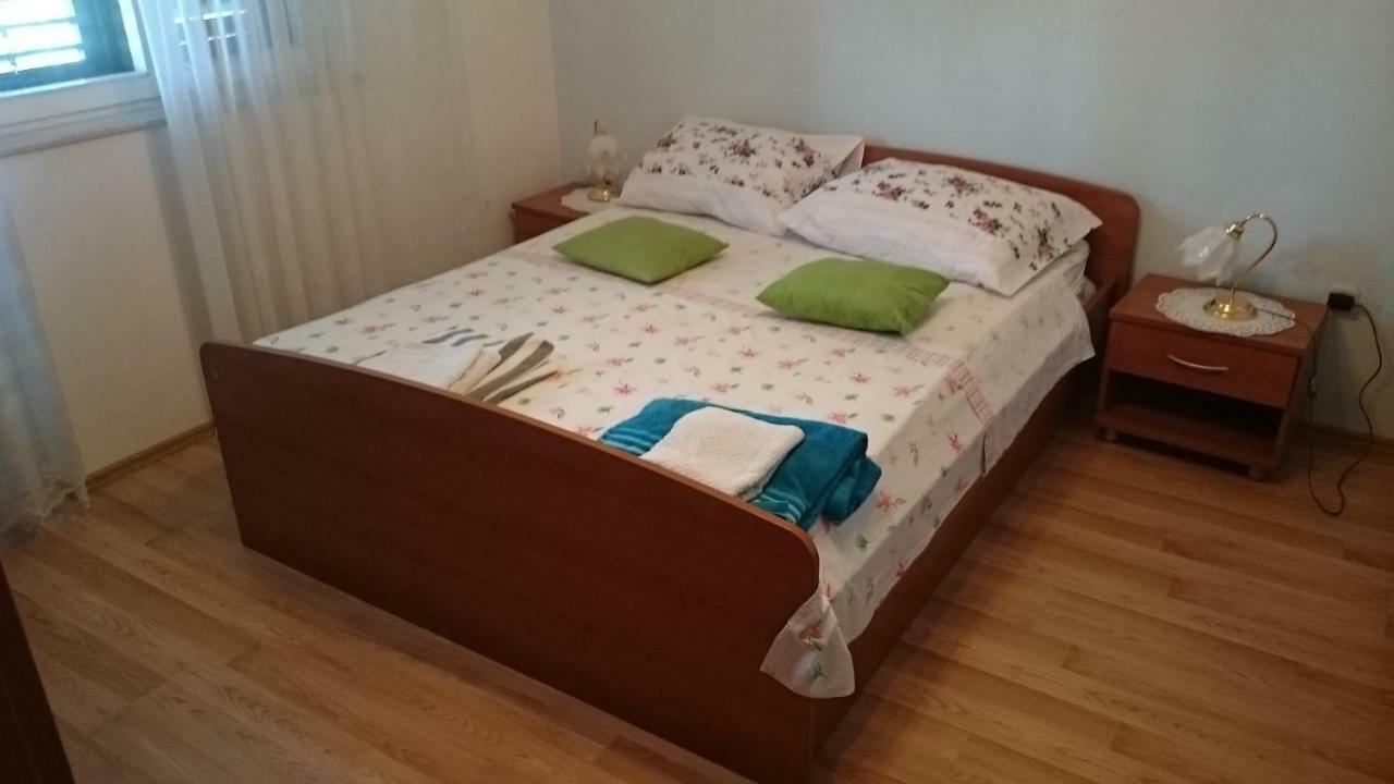 מלון שיבניק Apartman Palme מראה חיצוני תמונה