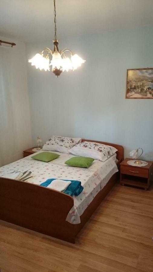 מלון שיבניק Apartman Palme מראה חיצוני תמונה